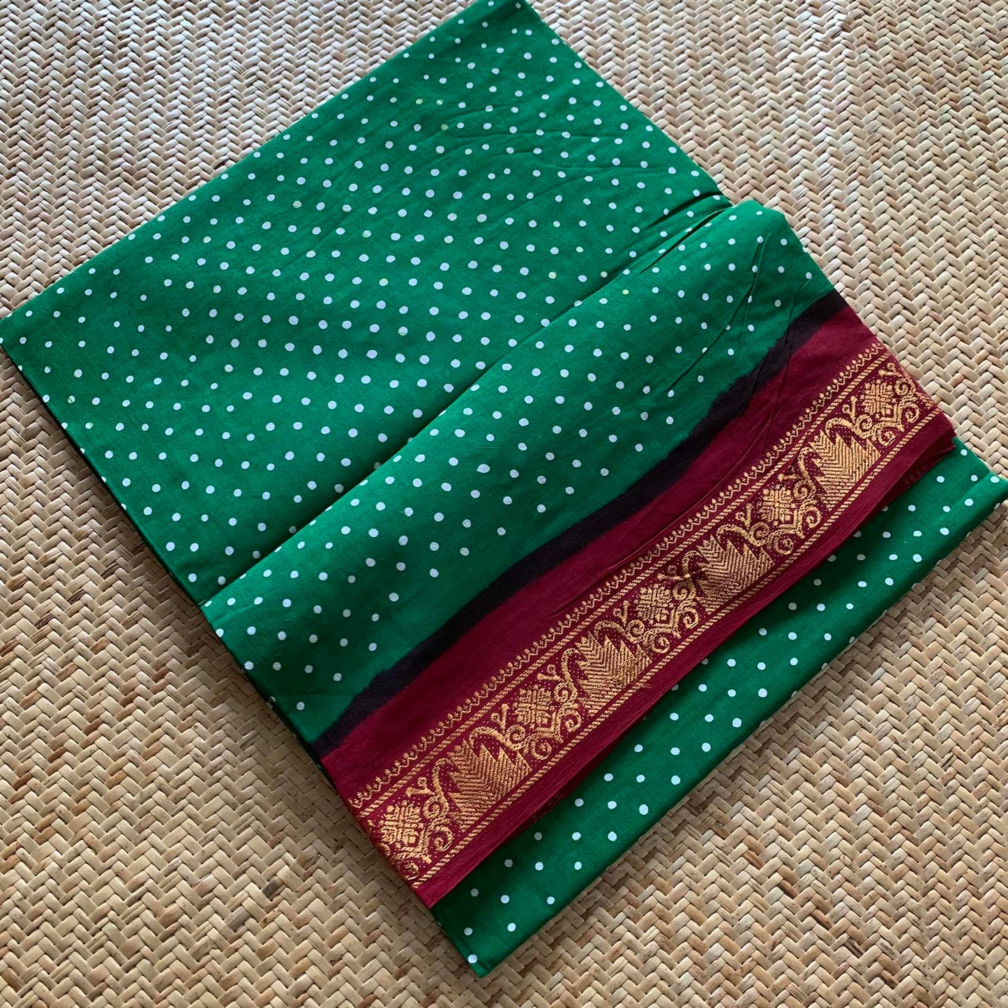 Green With Red Wax Print, Half Fine Zari Premium Sungudi Cotton Sarees