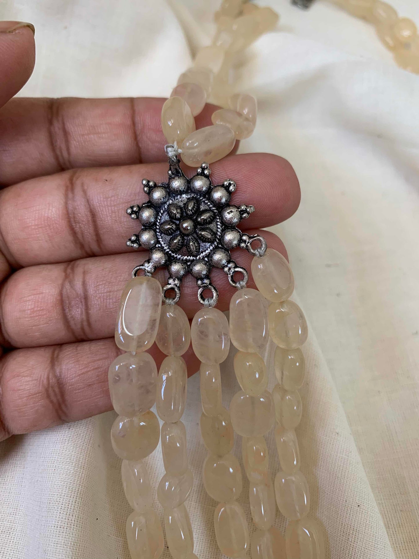 Layered colour quarts