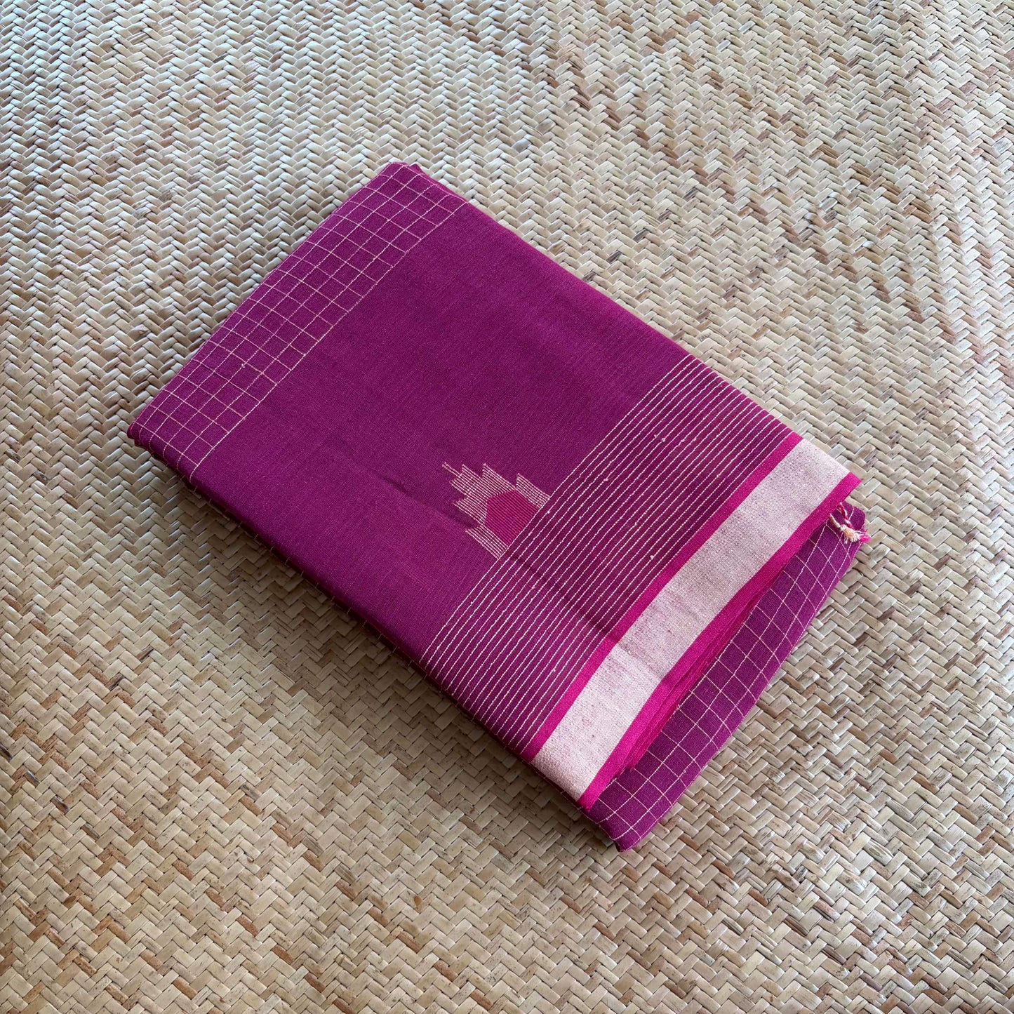 Magenta, Handwoven Jamdani Soft cotton Saree