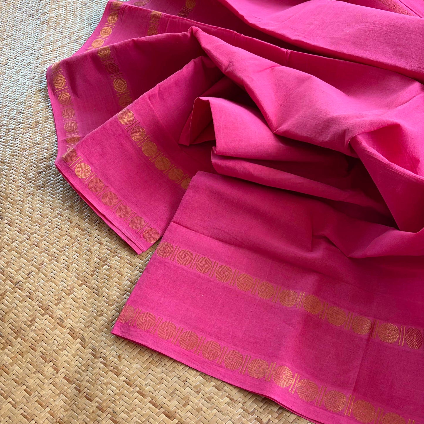 Pink With Running Blouse , Zari Rudraksham Rettai Pettu Border , Clamp dyed (Kattu sayam)
