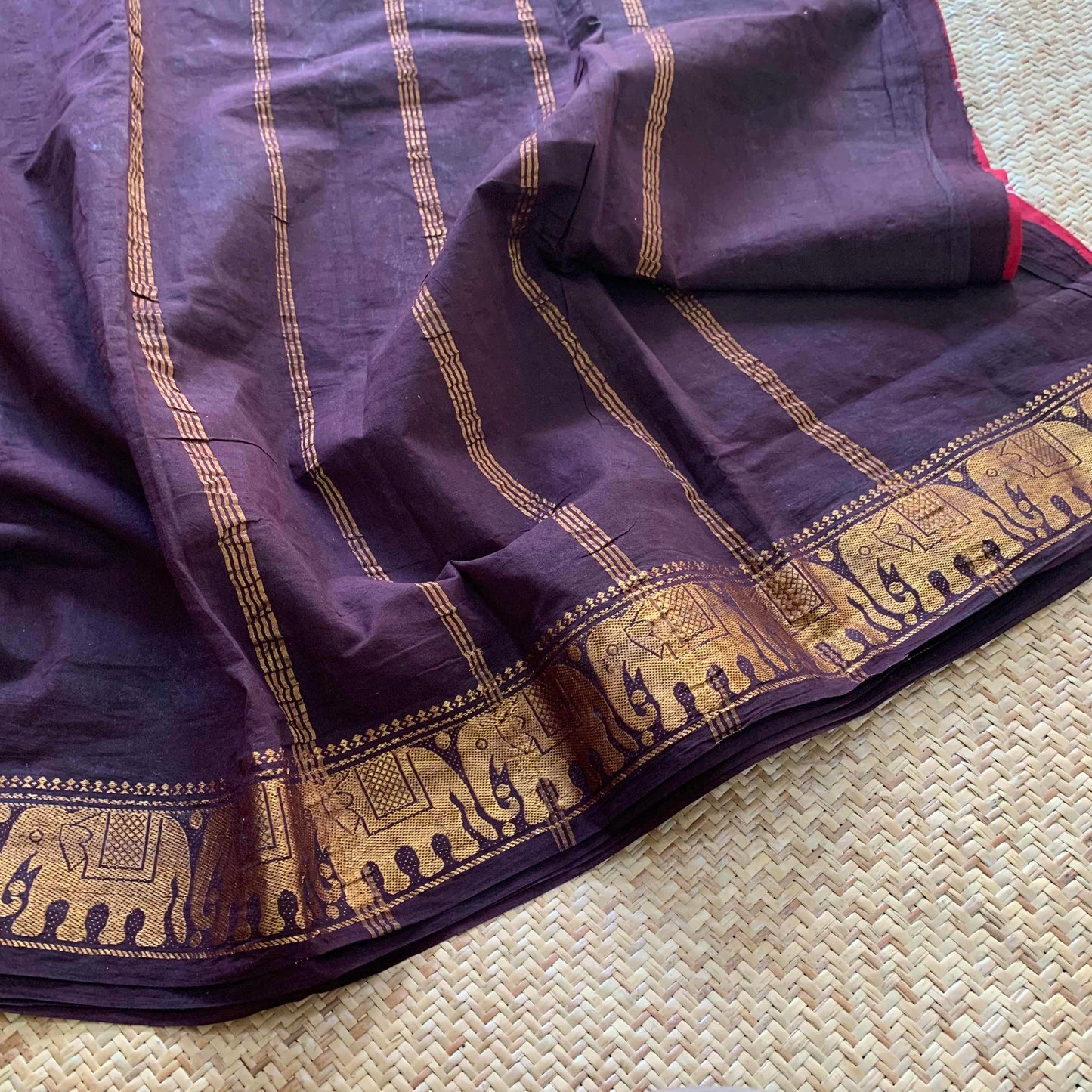 Red And Brown, Hand knotted Sungudi , Kaikattu Cotton Sungadi