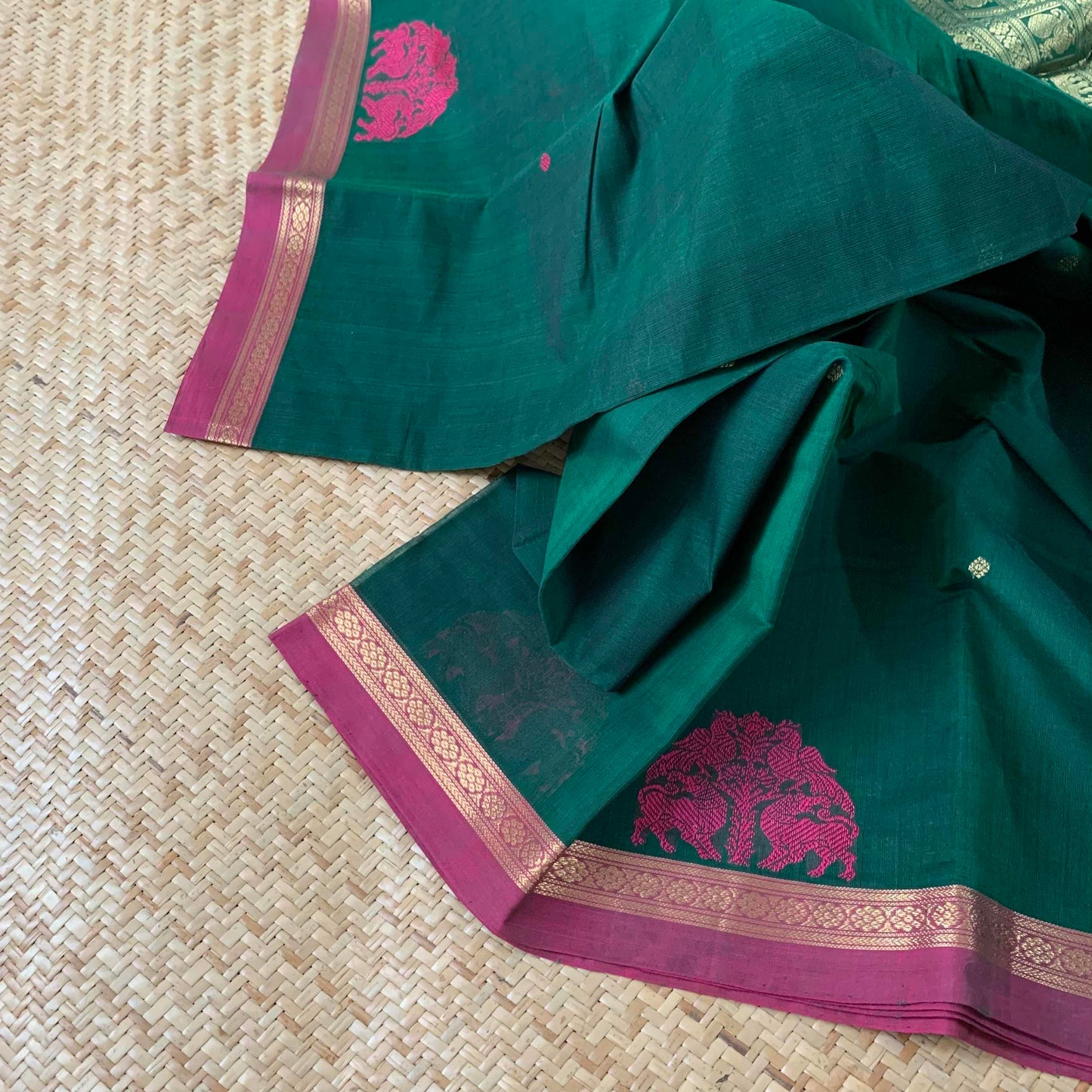 Kanchipuram Cotton Saree, Handwoven Green Double Tone Saree with Pink Border and Grand Pallu