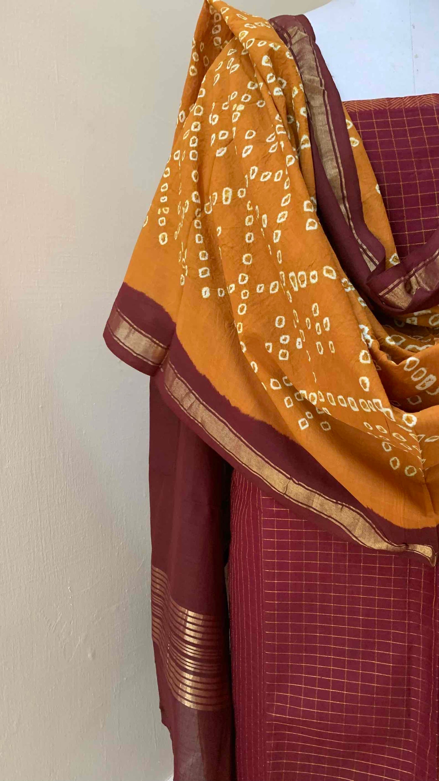 Mustard Dupatta And Top Fabric, Hand woven, Hand knotted Sungudi Cotton Kaikattu Sungadi