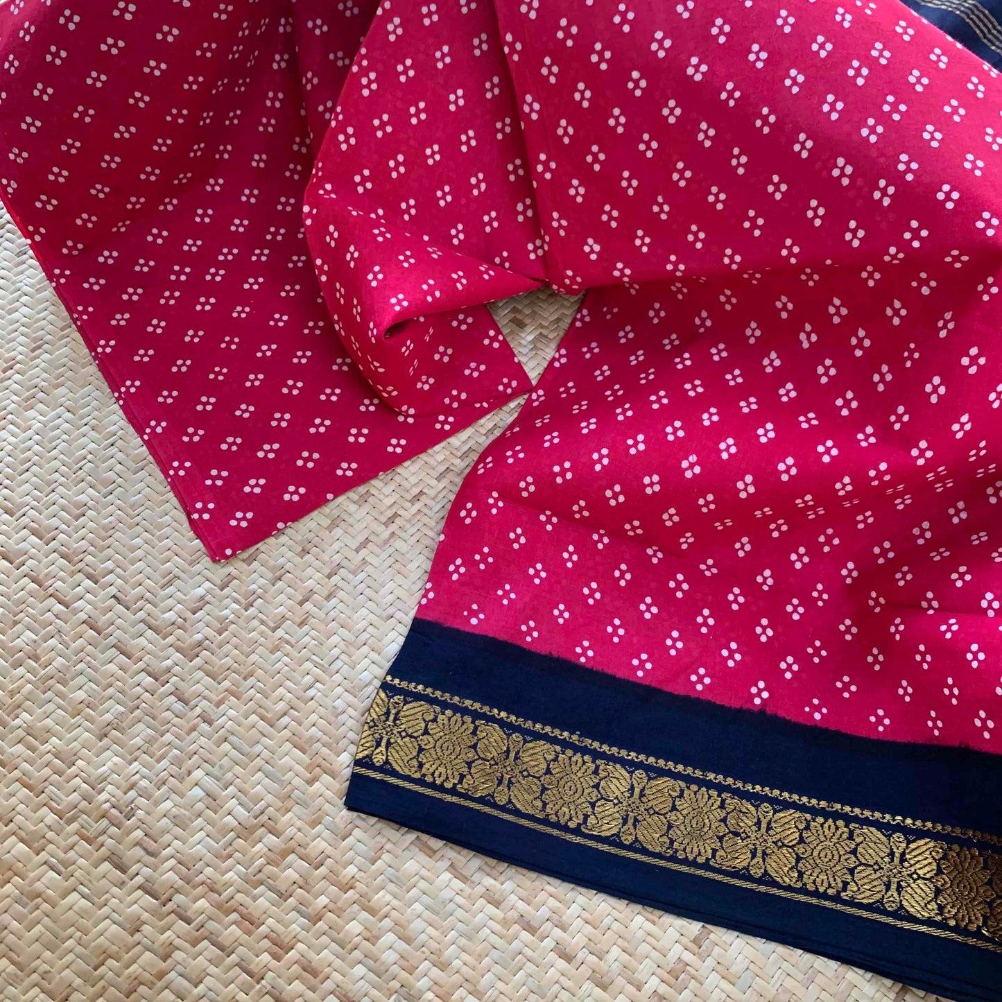 Pink With White Wax Print, Half Fine Zari Premium Sungudi Cotton Sarees