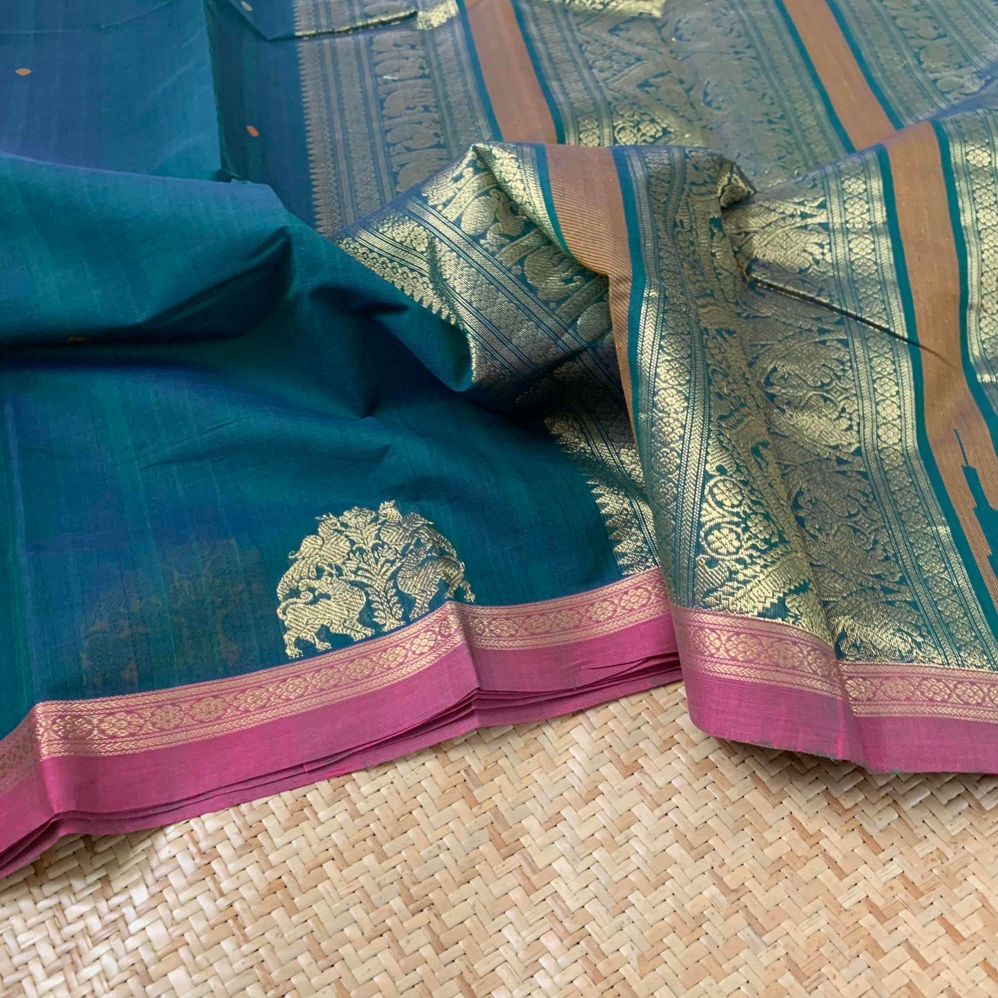 Handwoven Blue Double Tone With Pink,  Kanchipuram Grand Pallu