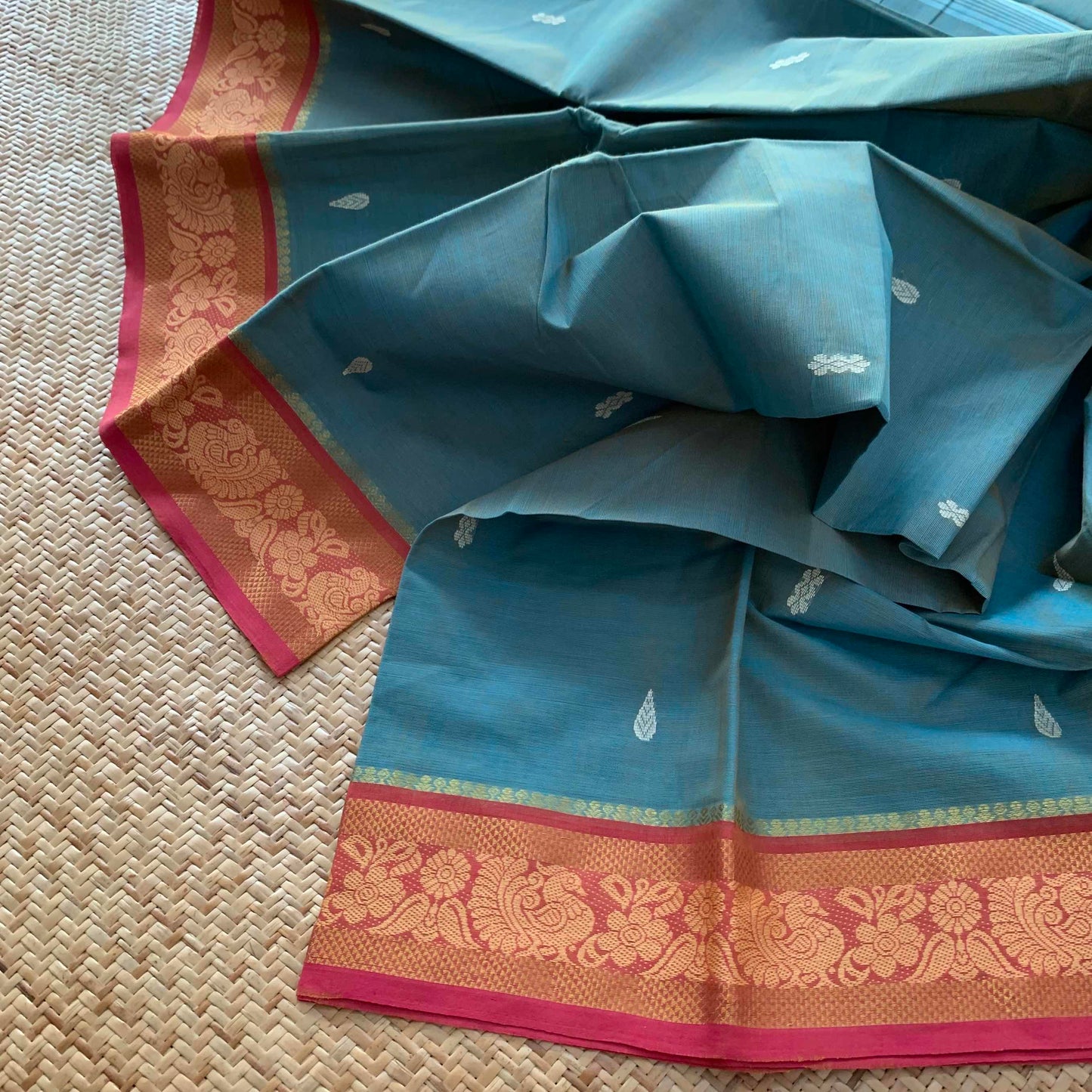 Double Tone Blue Saree with  Thread Border, Chettinadu Cotton Saree