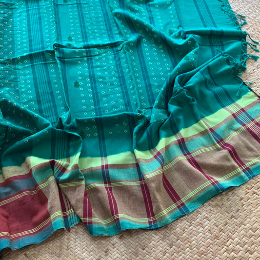 Too Many Dots Green Hand knotted Sungudi, Handloom saree