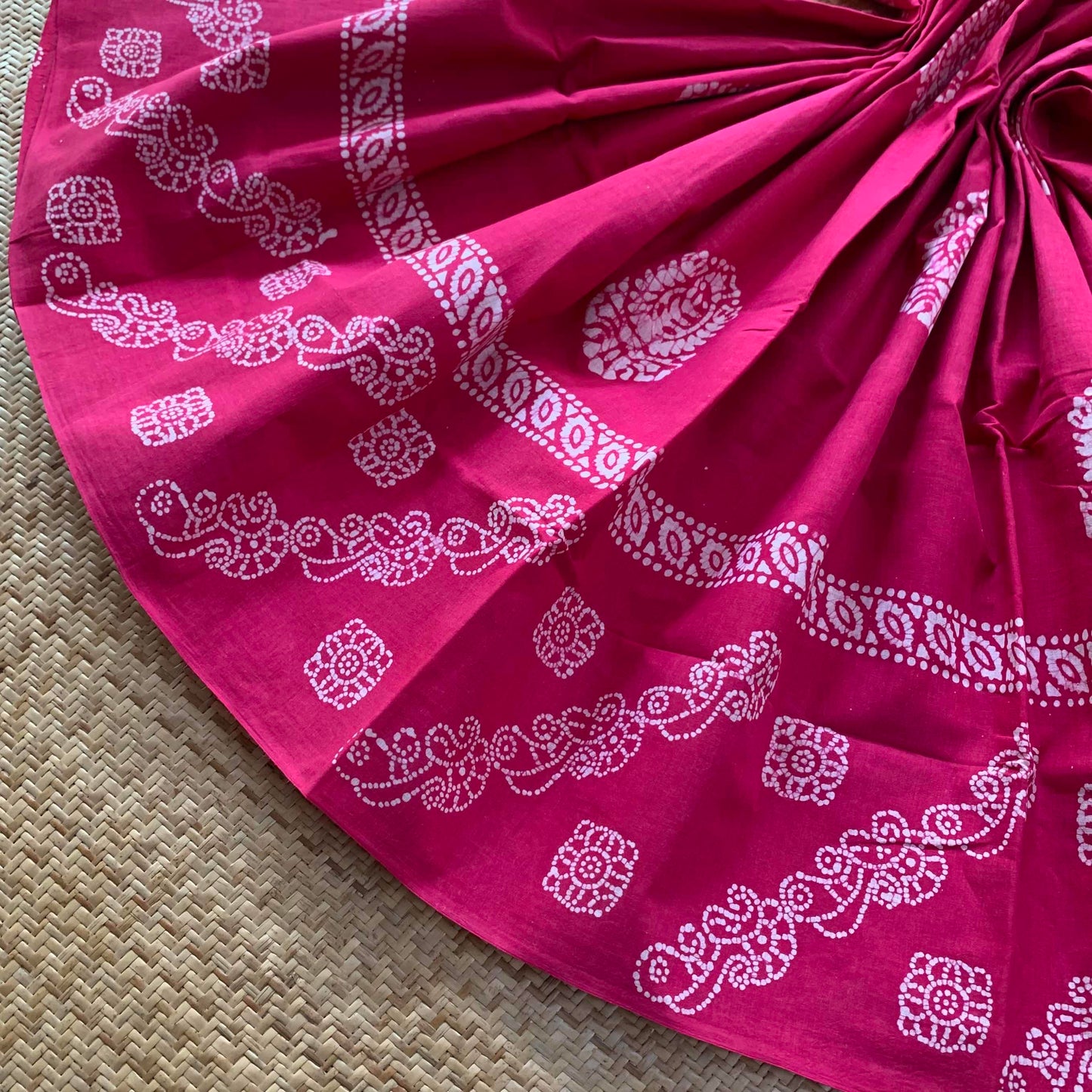 Pink Hand Crafted wax print Sungudi Cotton Saree