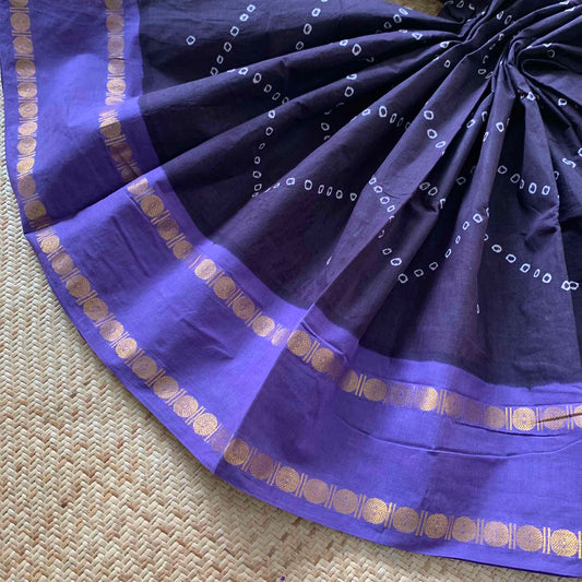 Jamun Saree With Voilet Border, Hand knotted Sungudi On a Rudraksham Border Cotton saree, Kaikattu Sungadi