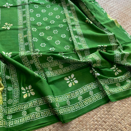 Green Hand Crafted wax print Sungudi Mul Mul Cotton Saree