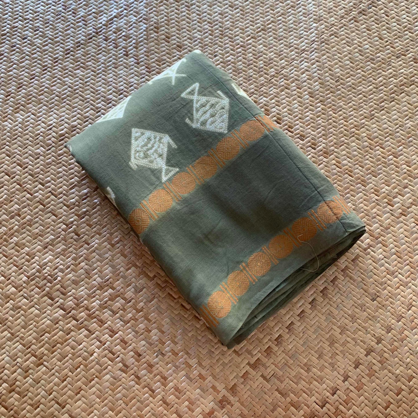 Fishy Kite - Smoked Green, Hand Crafted Shibori Sungudi Cotton Saree