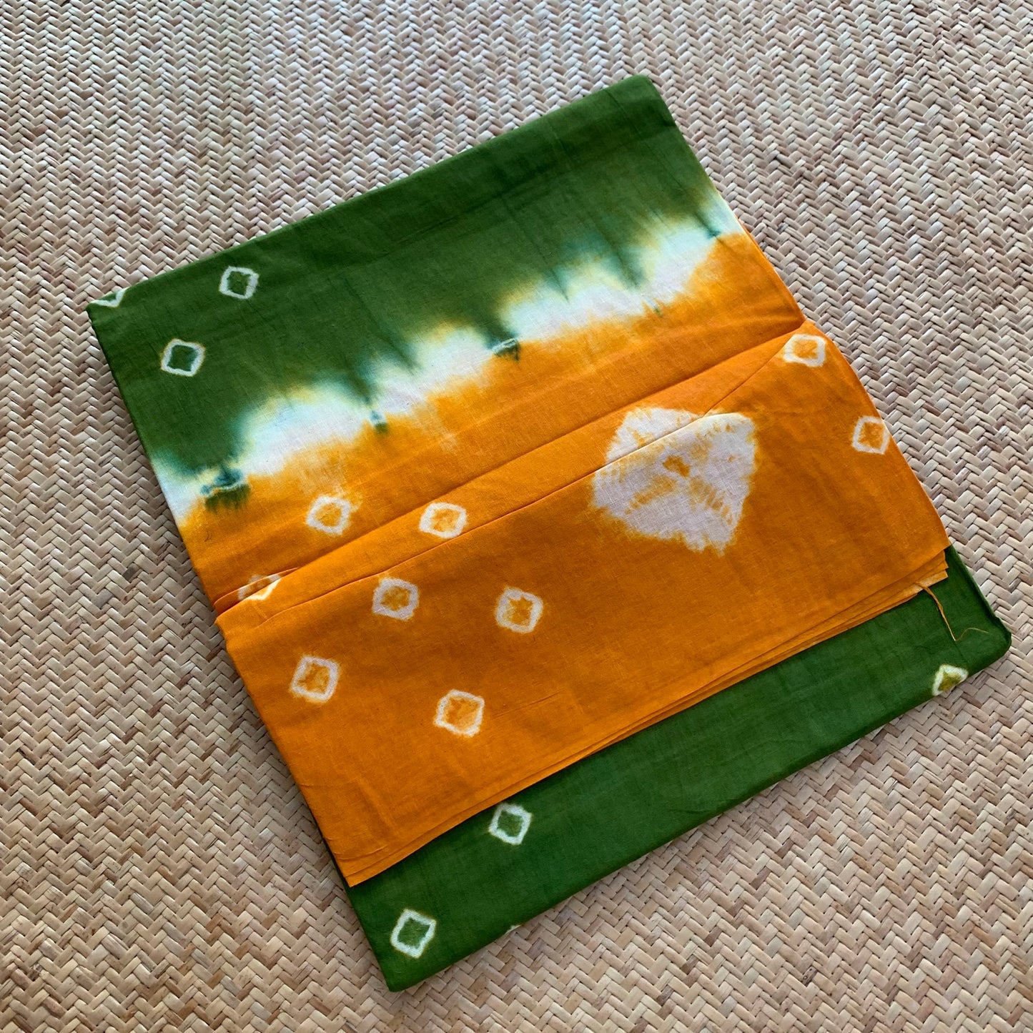 Hand knotted Sungudi, Green