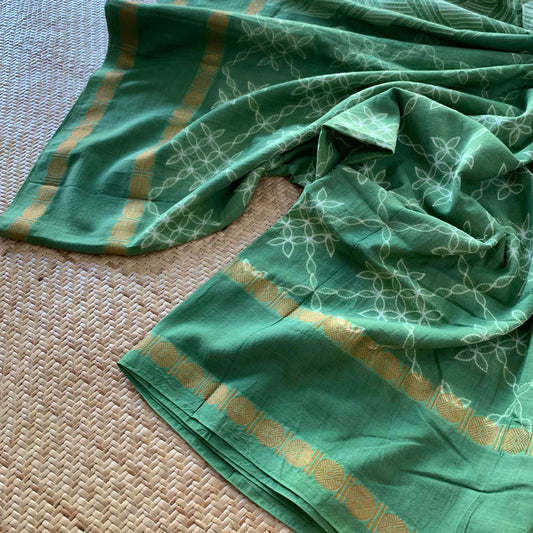 Kolam - Green, Hand Crafted Shibori Sungudi Cotton Saree