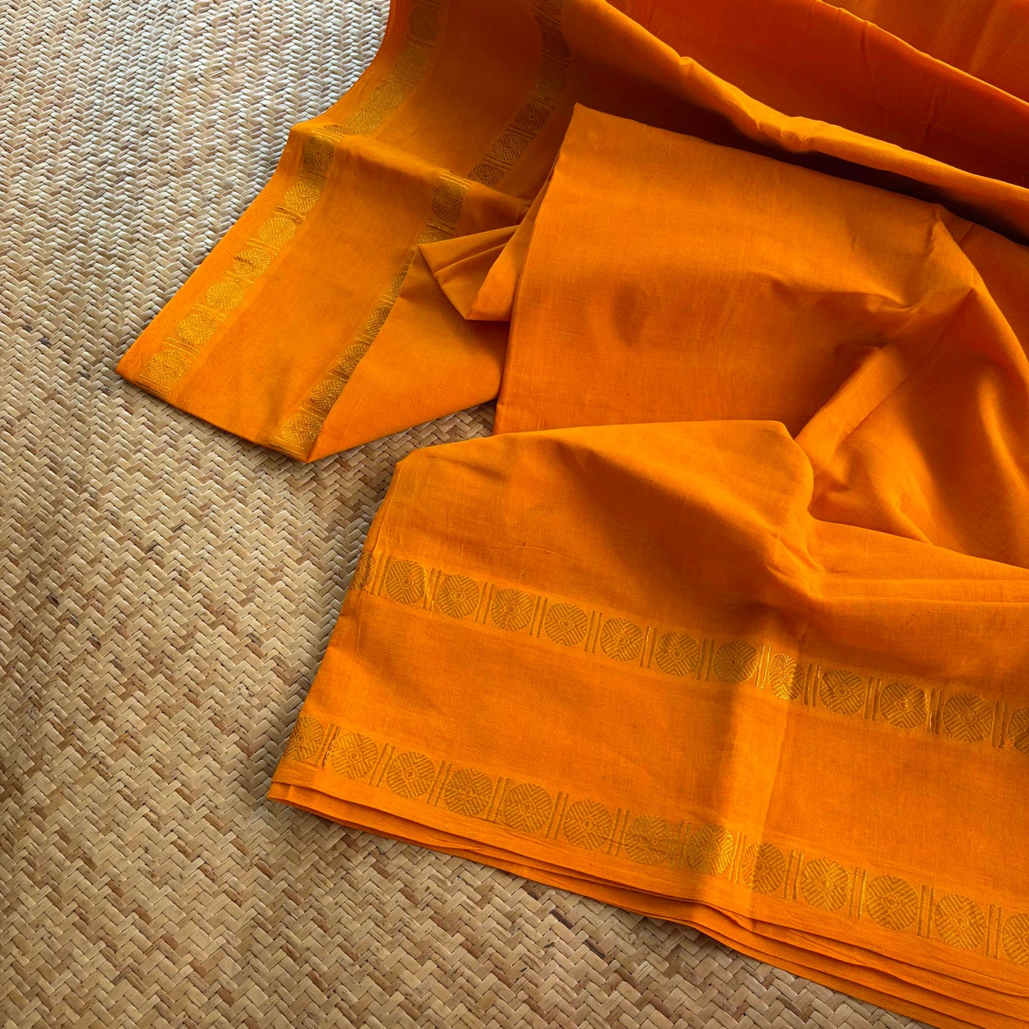 Yellow Saree With Running Blouse , Zari Rudraksham Rettai Pettu Border , Clamp dyed (Kattu sayam)