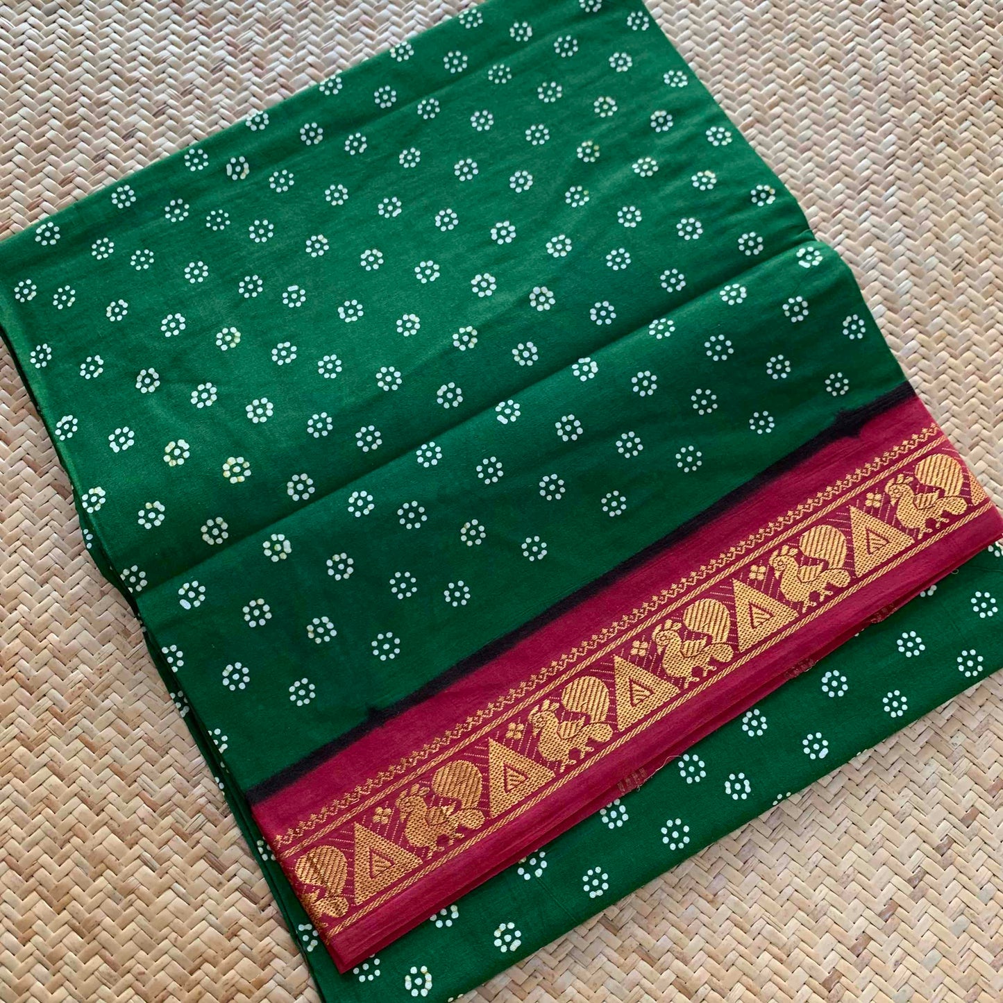 Green Saree With White Wax Print, Half Fine Zari Premium Sungudi Cotton Sarees