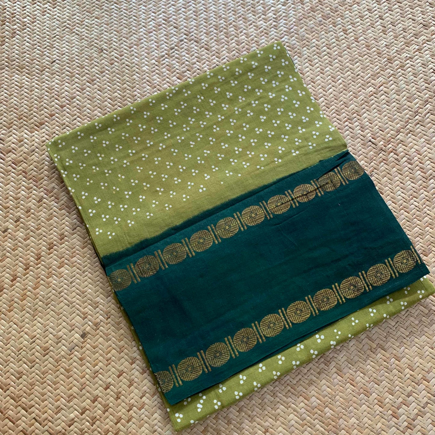 Green With White Wax Print, Rettai Pettu Sungudi Cotton Sarees