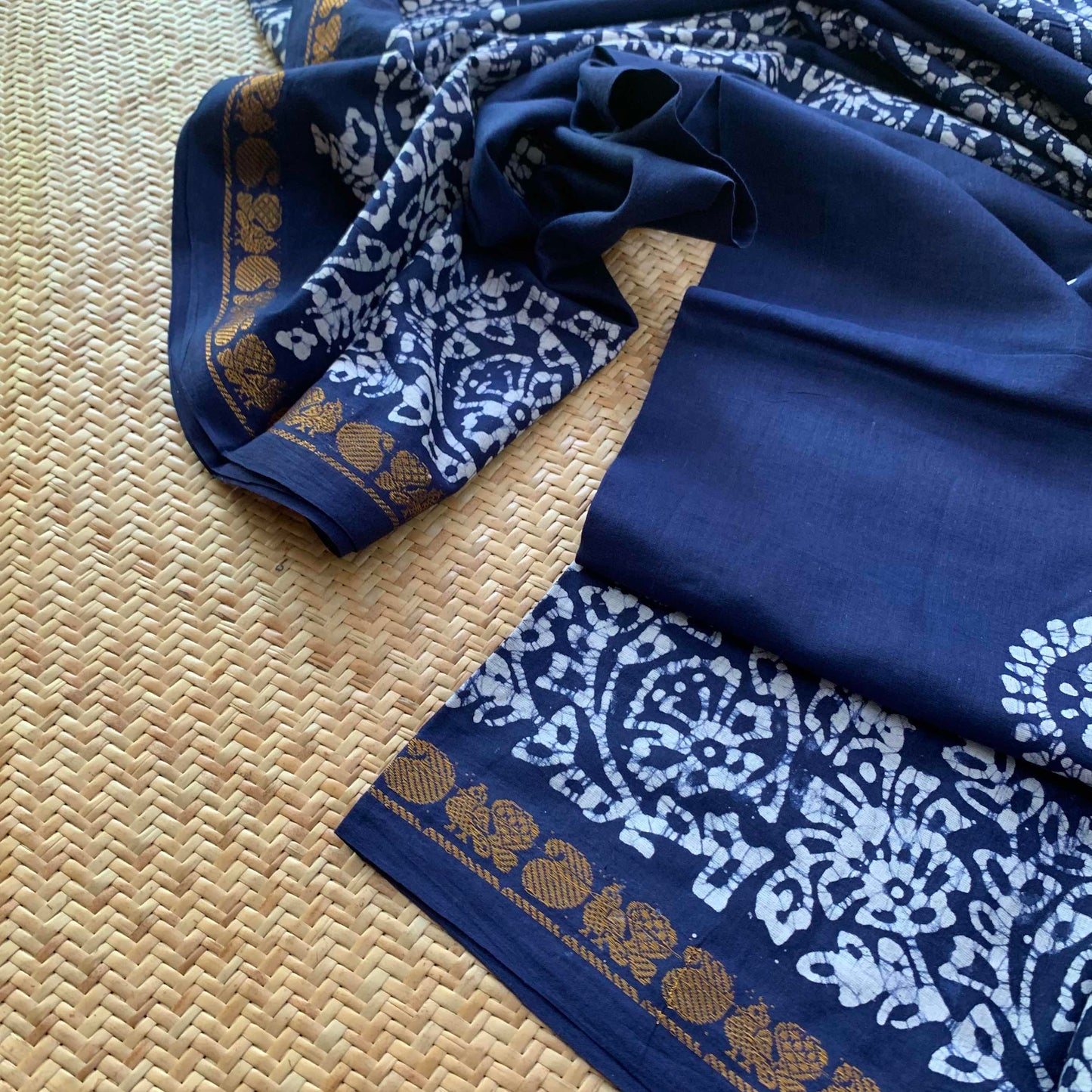 Navy Hand Crafted wax print Sungudi Mul Mul Cotton Saree