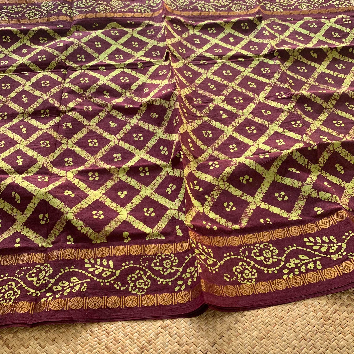 Rudraksham Wax Print Sungudi, Brown