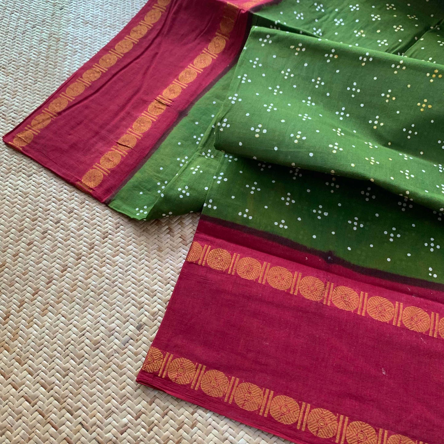 Green With White Wax Print, Rettai Pettu Sungudi Cotton Sarees