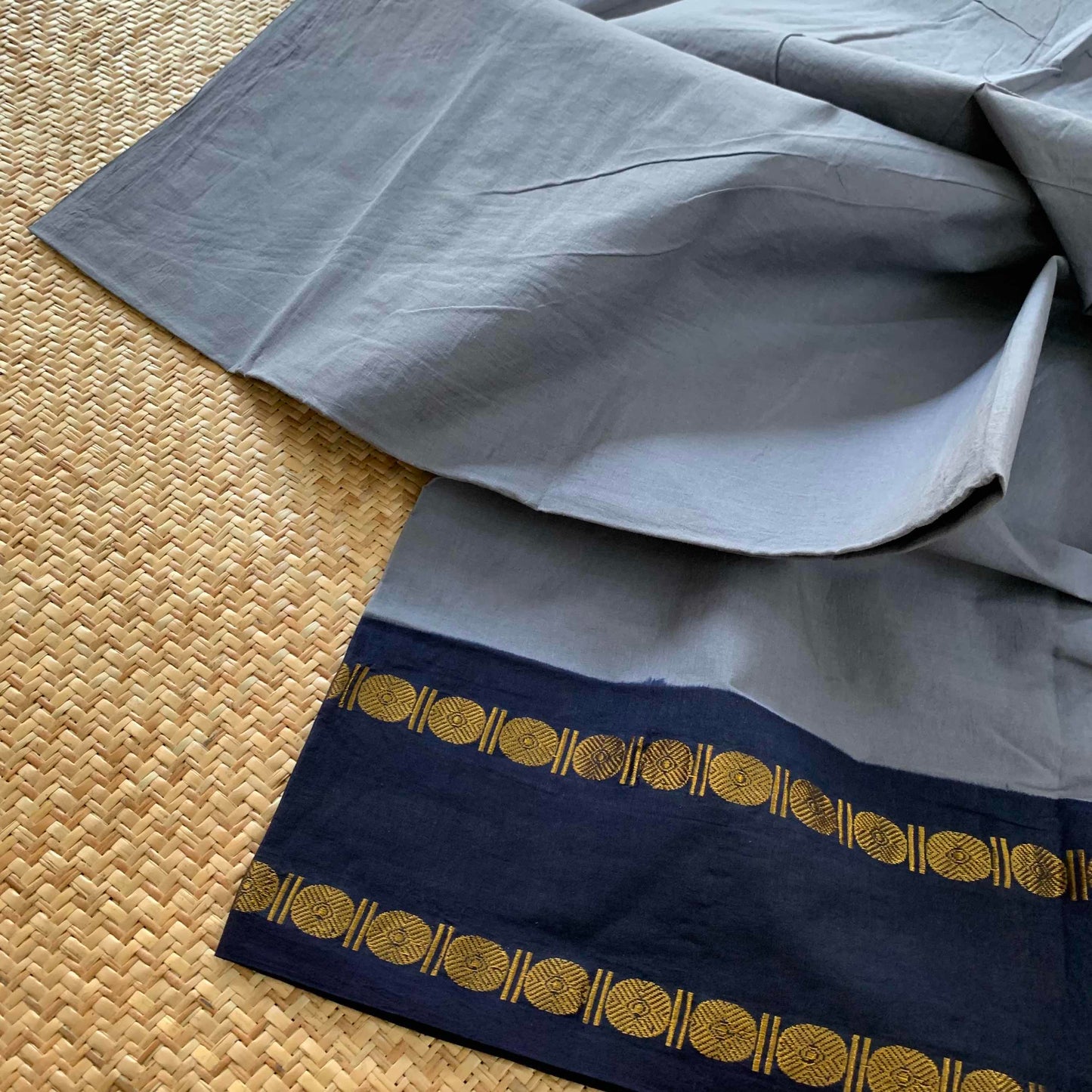 Grey Saree Navy  Border, Zari Rudrasham Rettai Pettu Border , Clamp dyed (Kattu sayam).