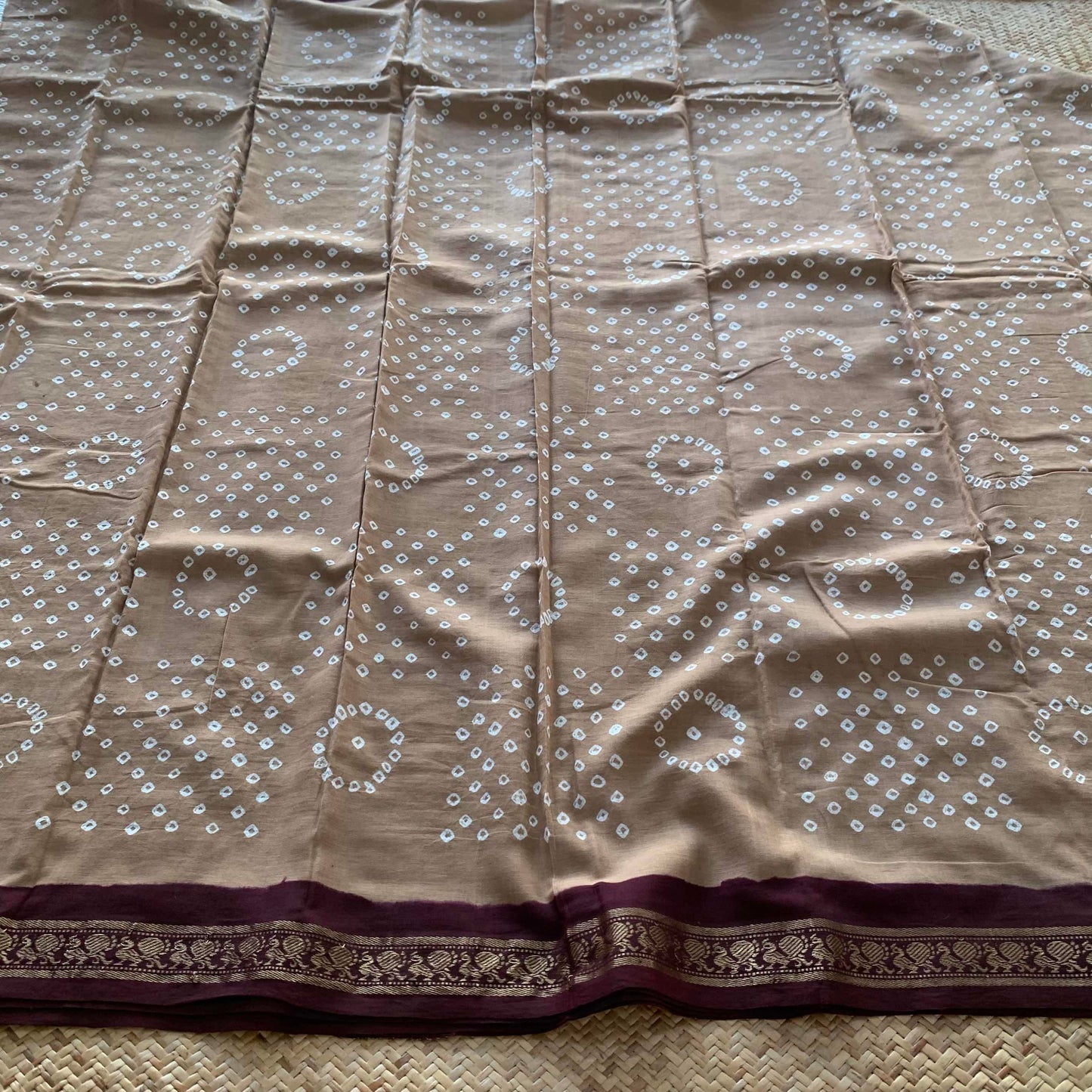 Infinity Dots - Dark Beige, Hand knotted Sungudi On a Hand woven Cotton saree, Kaikattu Sungadi