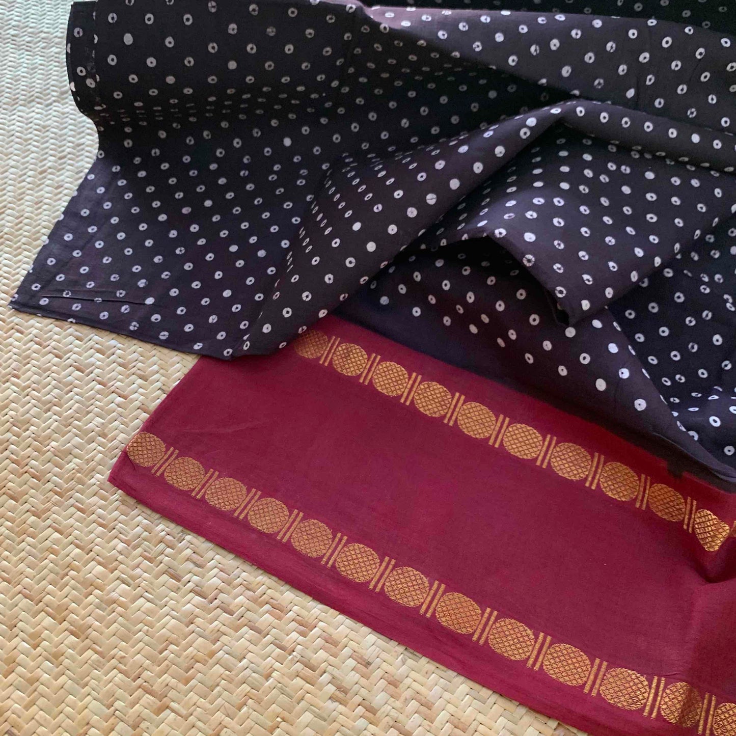 Brown Saree With White Wax Print, Half Fine Zari Premium Sungudi Cotton Sarees
