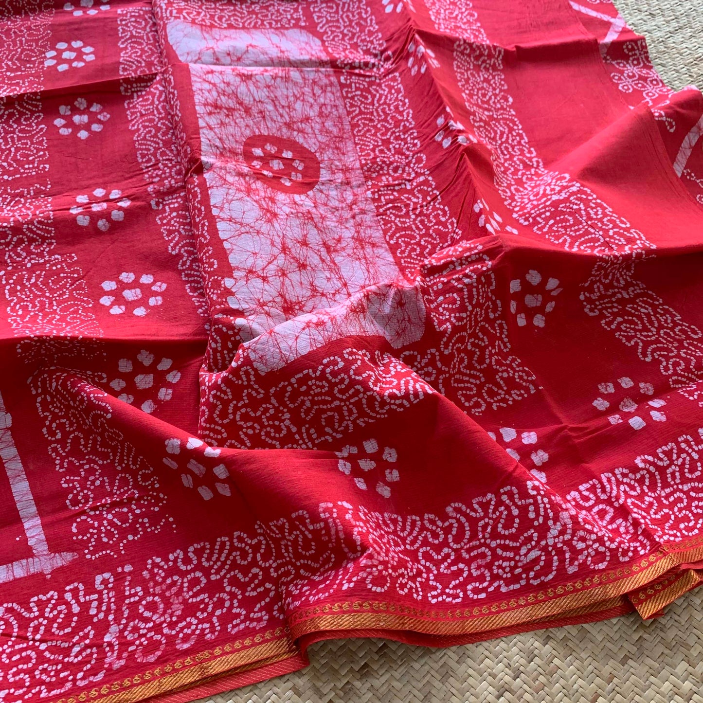 Pink saree with Kolam wax print, Sungudi Cotton Saree With Blouse