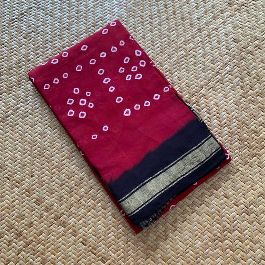 Red Dupatta , Hand woven, Hand knotted Sungudi Cotton saree, Kaikattu Sungadi