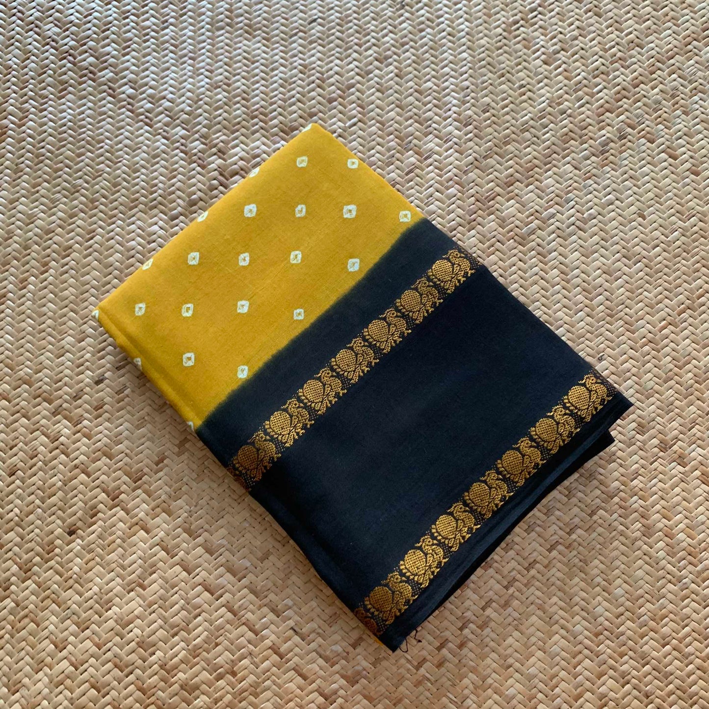 Mustard Saree With Deep Green Border, Hand knotted Sungudi On a Rudraksham Border Cotton saree, Kaikattu Sungadi