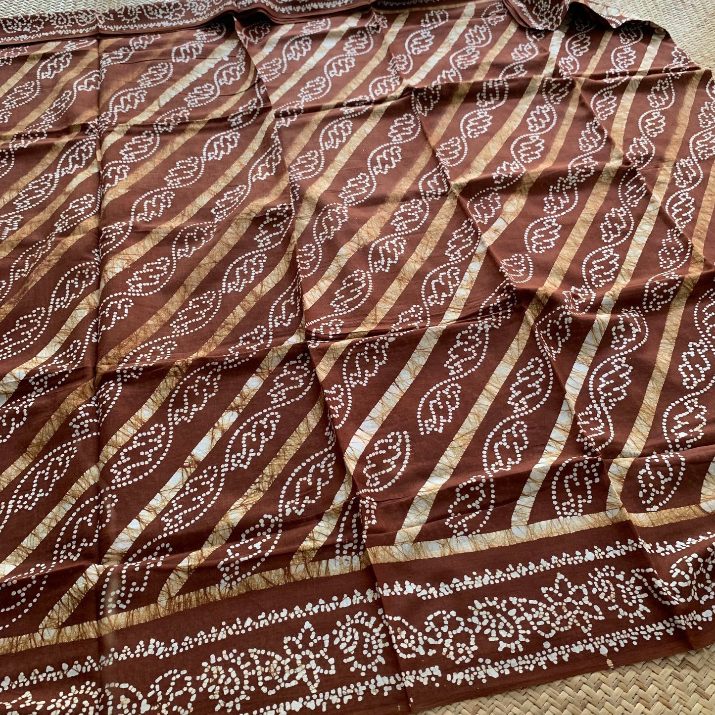 Brown Hand Crafted wax print Sungudi Mul Mul Cotton Saree