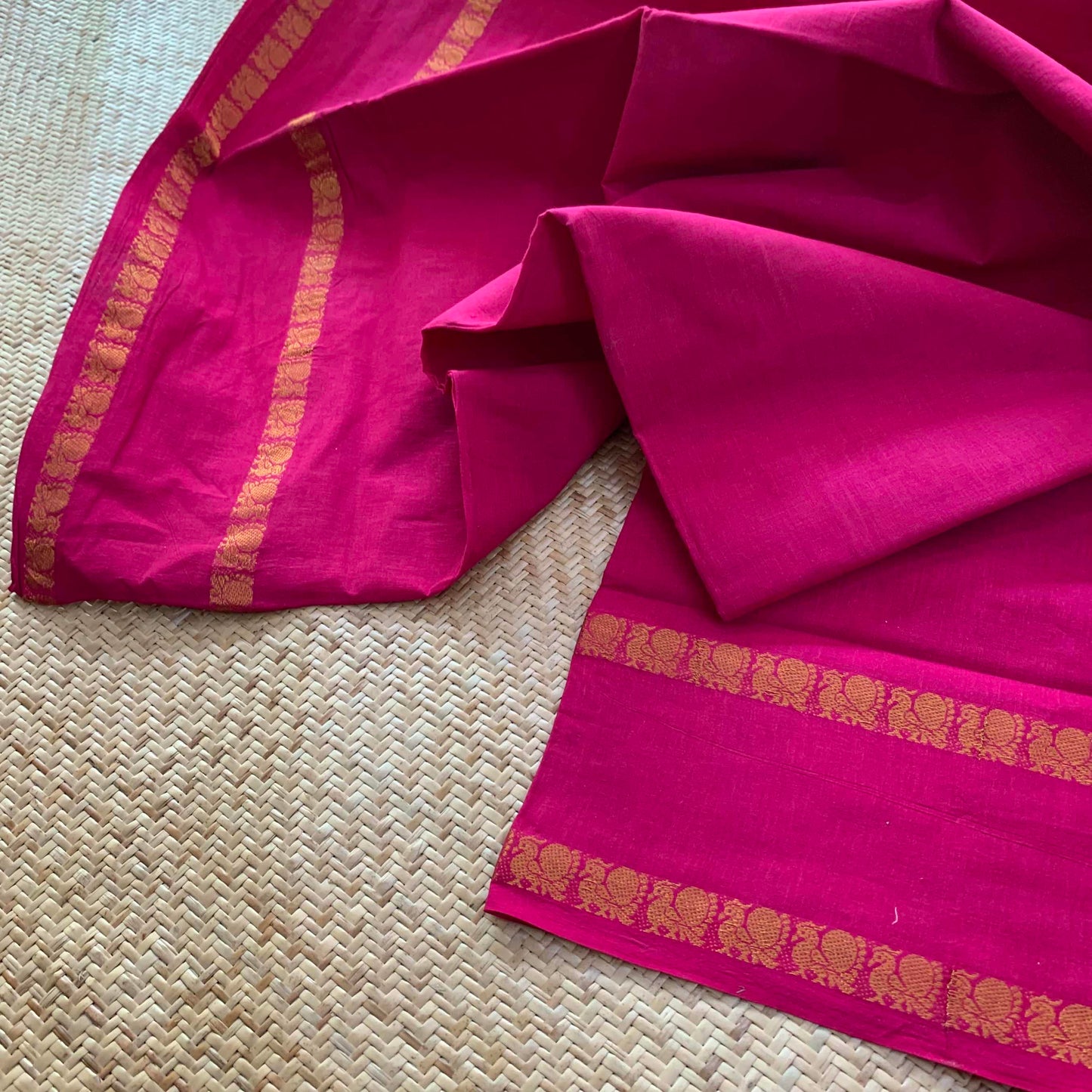 Pink Saree , Zari Annam Rettai Pettu Border , Clamp dyed (Kattu sayam).