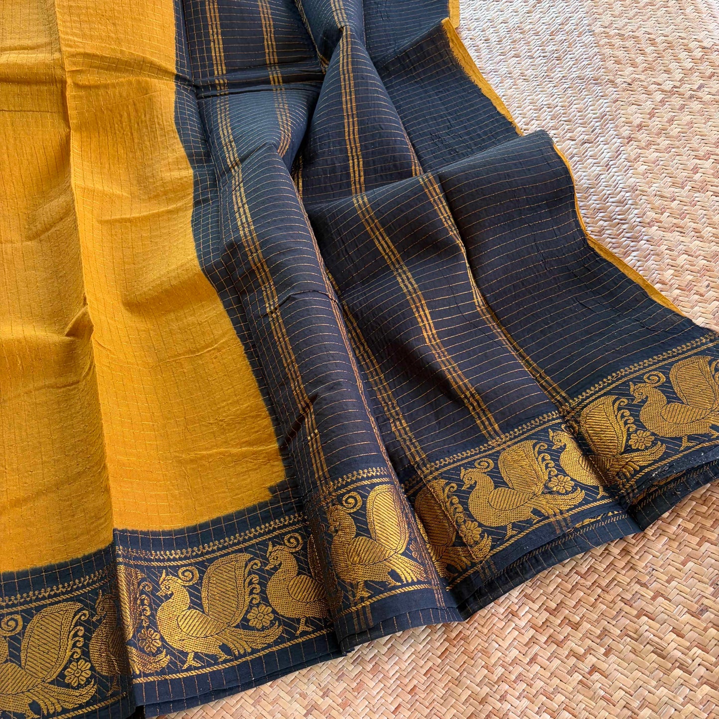 Mustard , Zari Kattam Sungudi