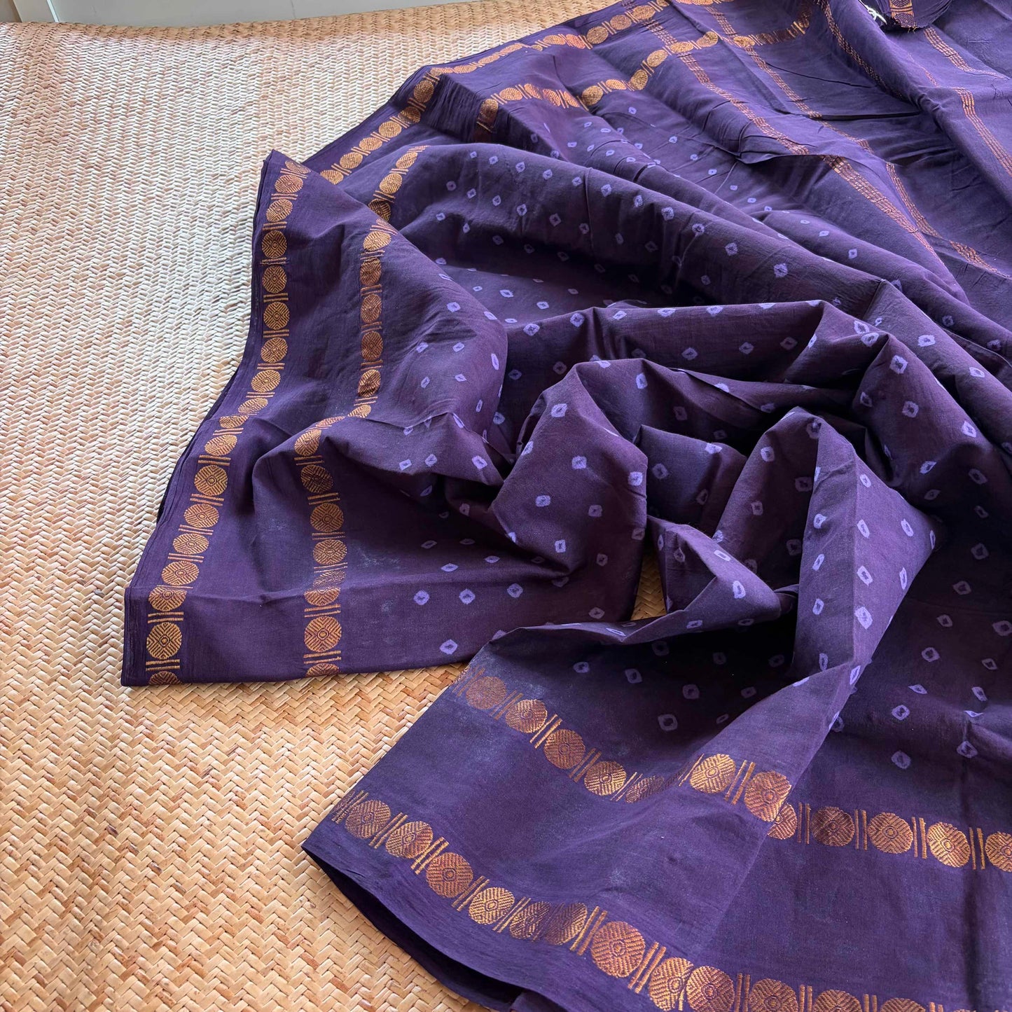 Voilet Saree, Hand knotted Sungudi On a Rudraksham Border Cotton saree, Kaikattu Sungadi