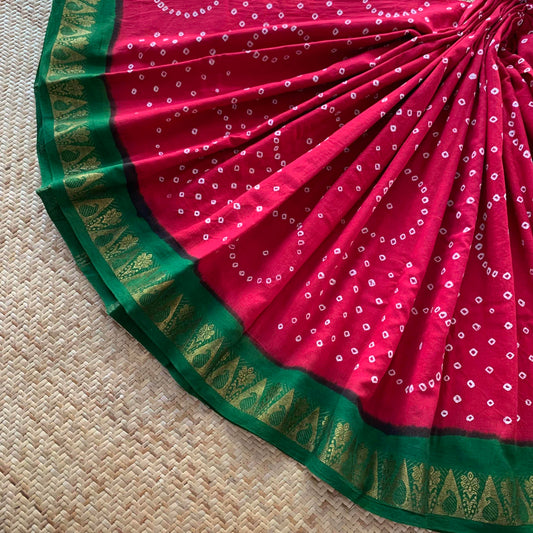 Too many dots , Hand knotted Sungudi Cotton saree, Kaikattu Sungadi