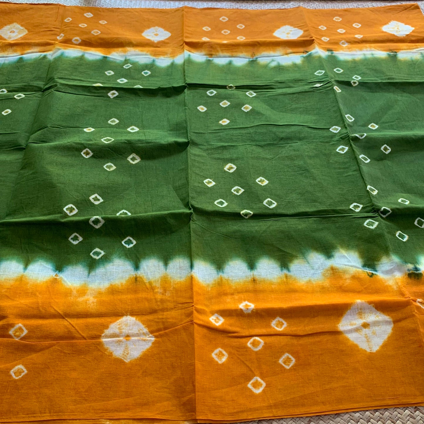 Hand knotted Sungudi, Green