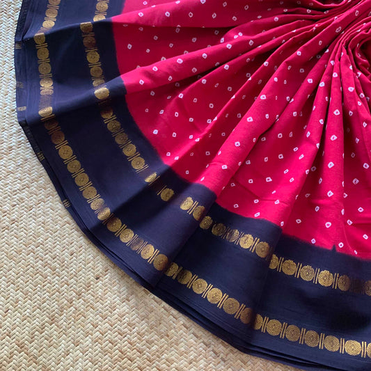 Red Saree With Black Border, Hand knotted Sungudi On a Rudraksham Border Cotton saree, Kaikattu Sungadi