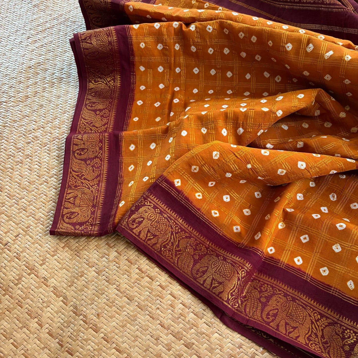 Mustard Saree With Brown Border, Hand knotted Sungudi On Cotton saree, Kaikattu Sungudi