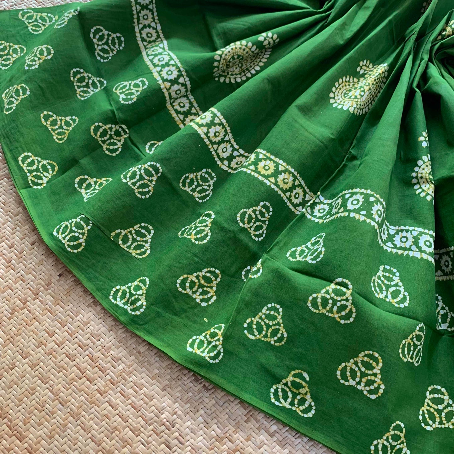 Green Hand Crafted wax print Sungudi Cotton Saree