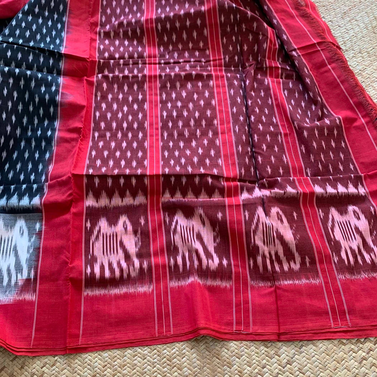 Black Pochambally Ikkat Hand Woven Cotton Saree
