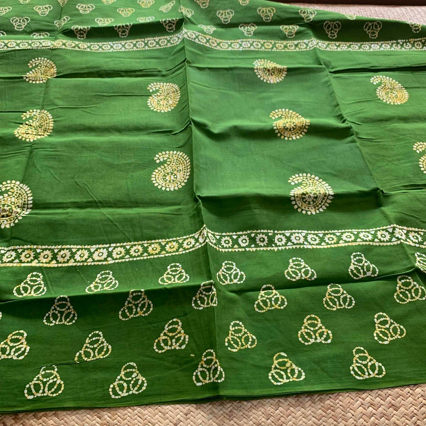 Green Hand Crafted wax print Sungudi Cotton Saree