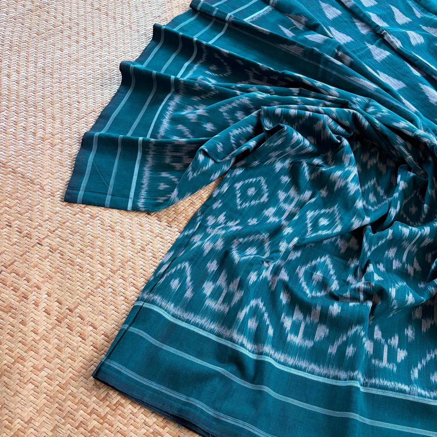 Peacock Green, Pochambally Ikkat Hand Woven Cotton Saree