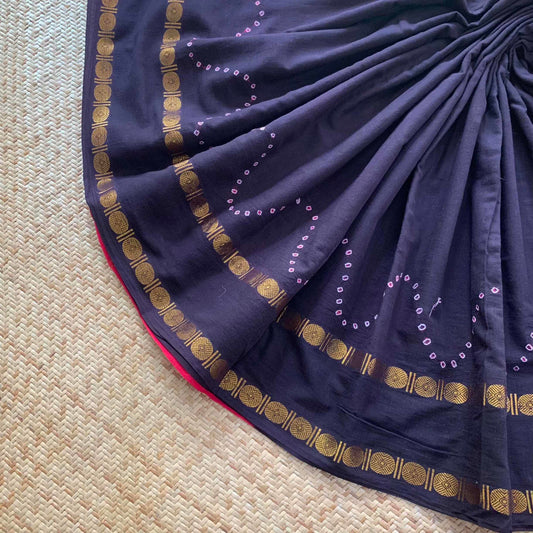 Black Saree With Pink Pallu  EXCLUSIVE, Hand knotted Sungudi Cotton saree, Kaikattu Sungadi