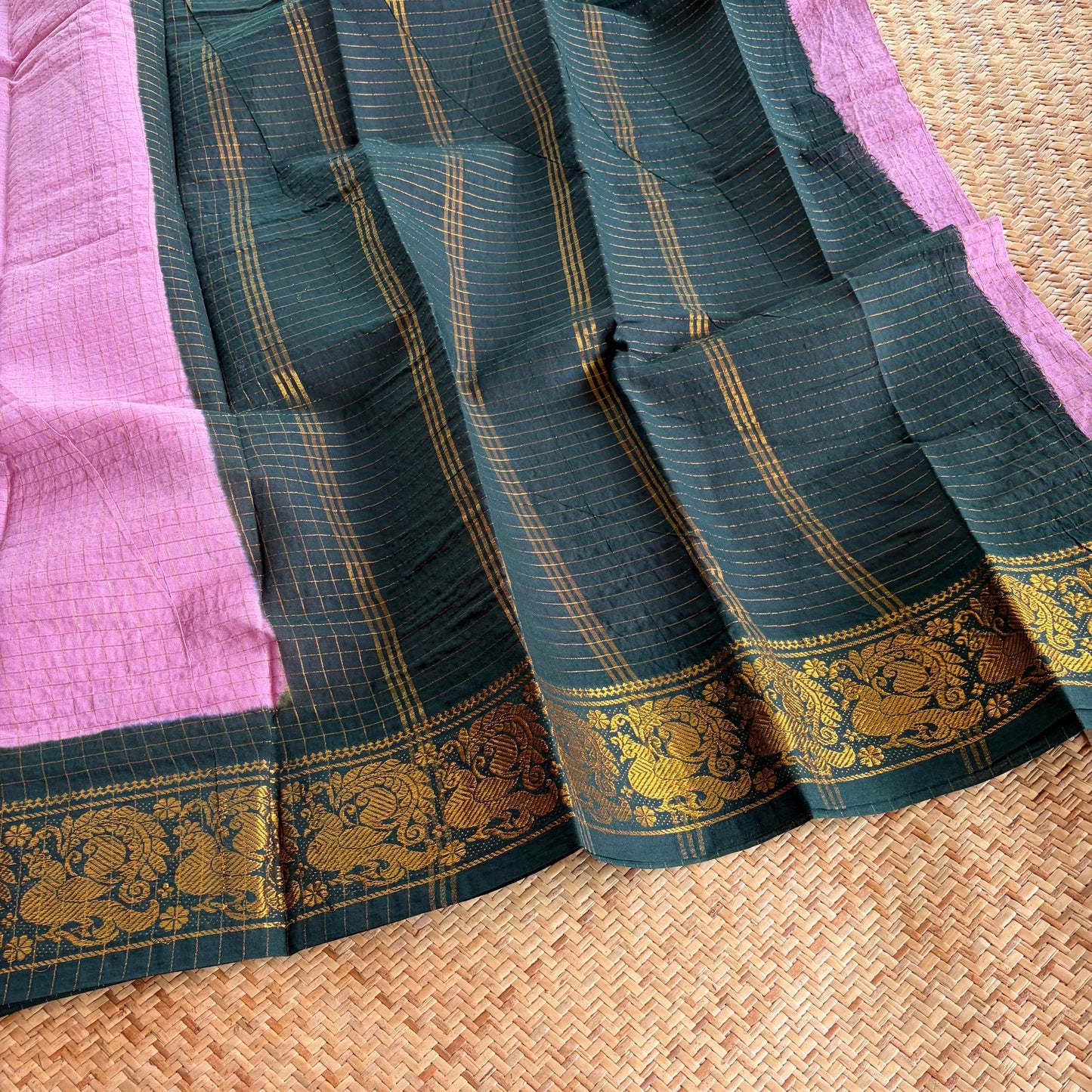 Lavender, Zari Kattam Sungudi