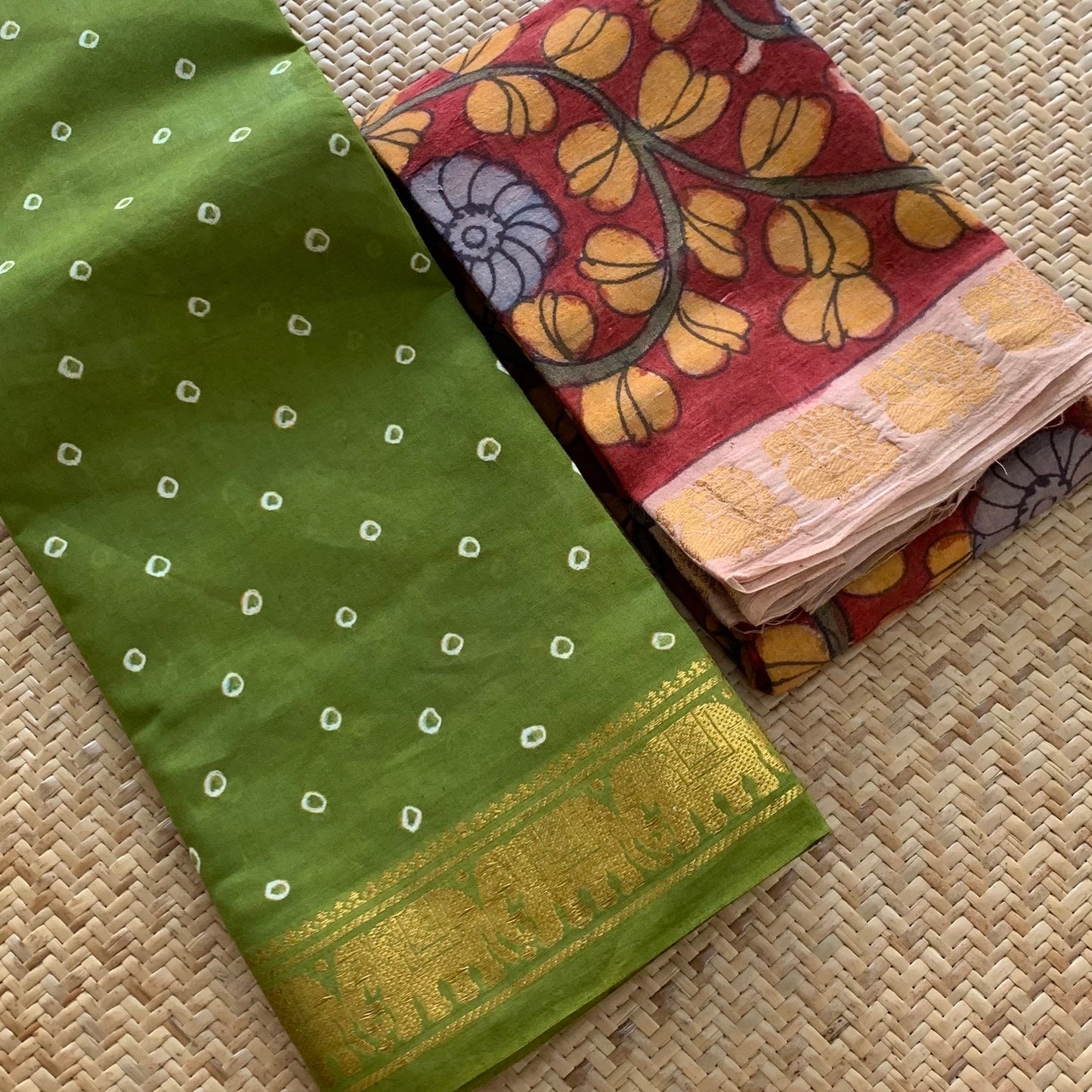 Olive Green Saree Combo , Hand knotted Sungudi , Kaikattu Cotton Sungadi