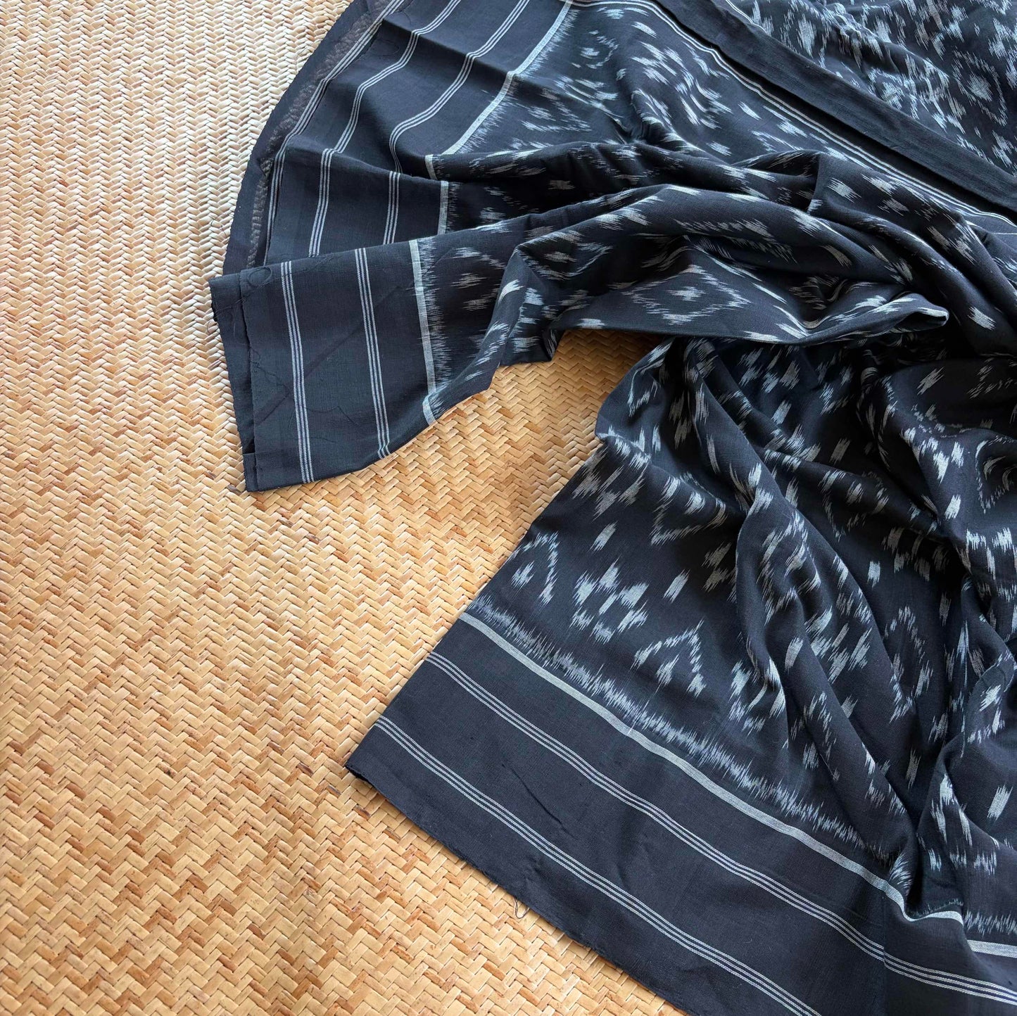 Black, Pochambally Ikkat Hand Woven Cotton Saree