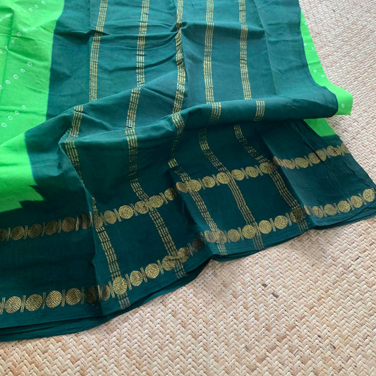 Green saree With Green Border, Hand knotted Sungudi On a Rudraksham Border Cotton saree, Kaikattu Sungadi