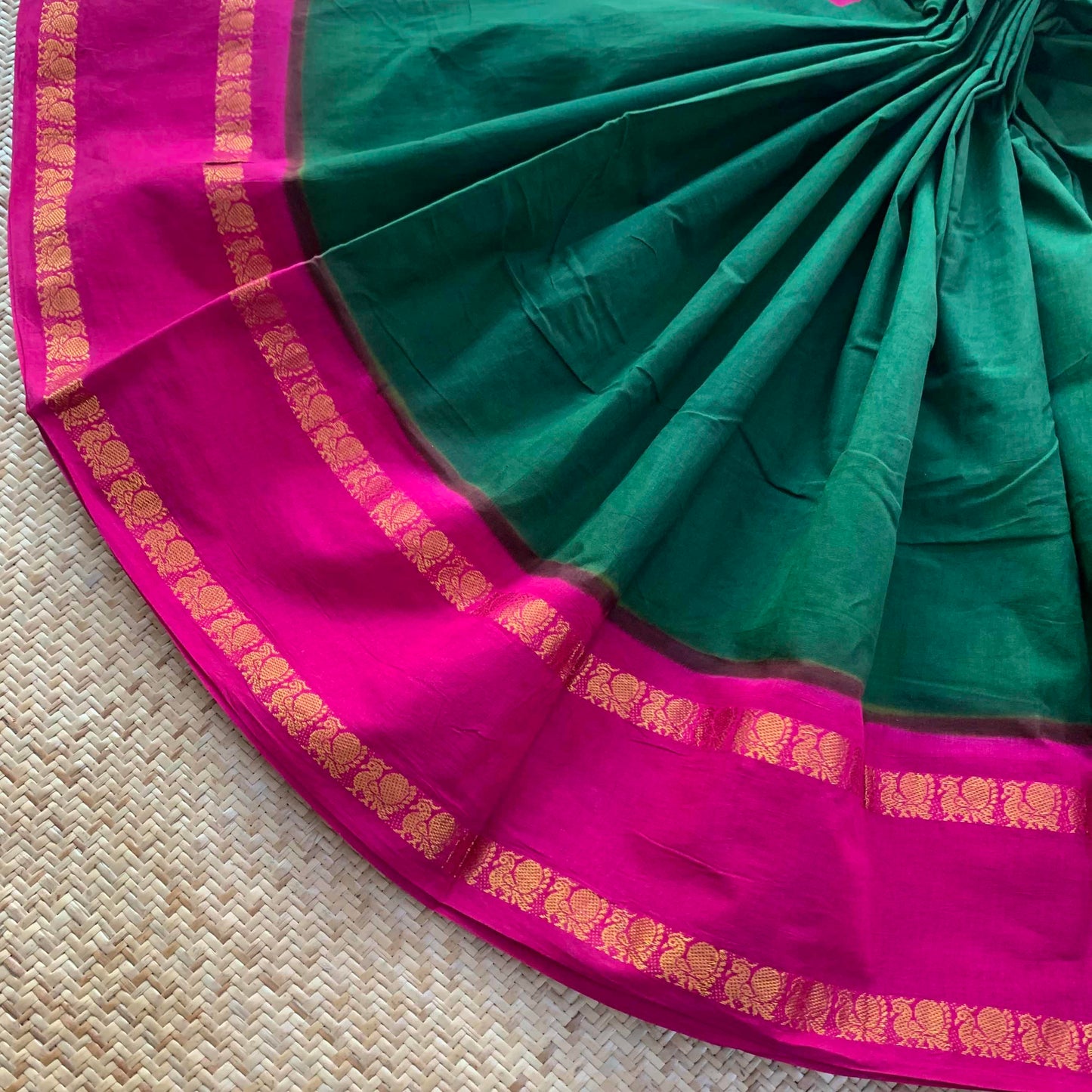 Dark Green Saree With Pink Border, Zari Annam Rettai Pettu Border , Clamp dyed (Kattu sayam).