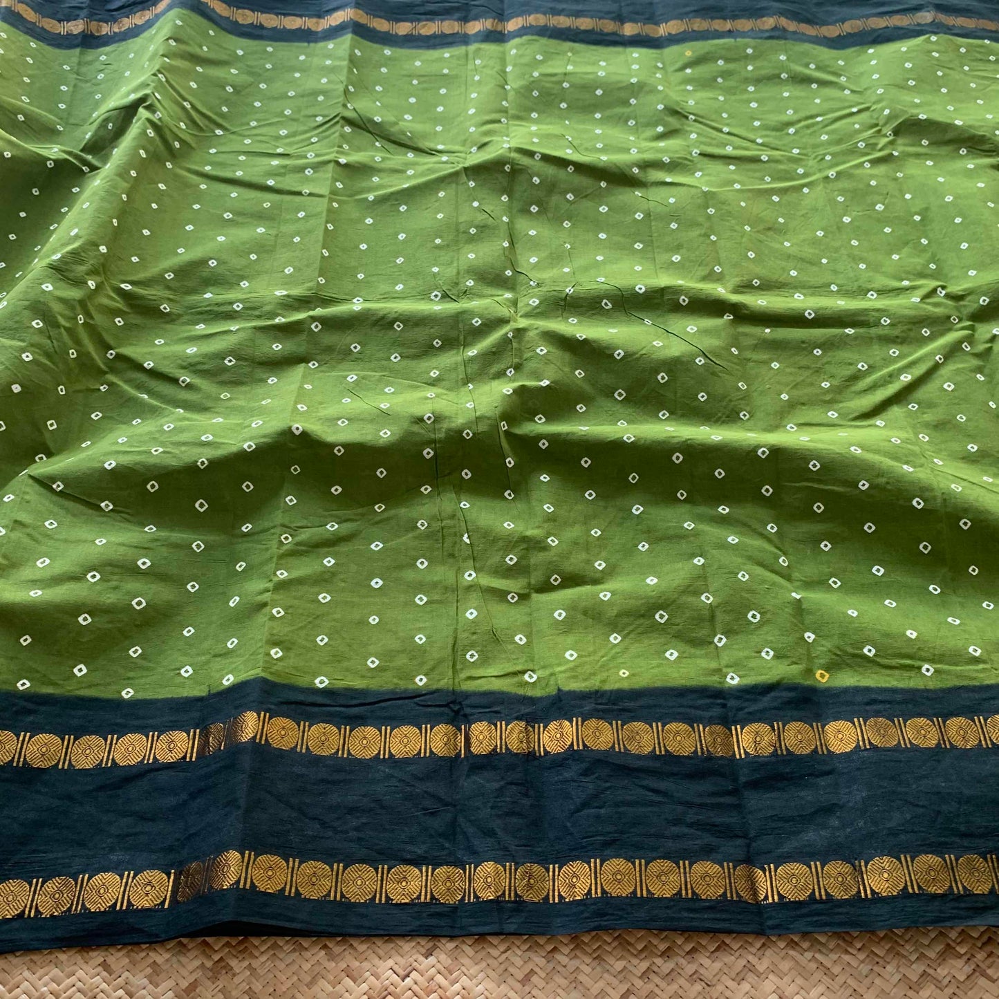 Olive Green Saree With Black Border, Hand knotted Sungudi On a Rudraksham Border Cotton saree, Kaikattu Sungadi