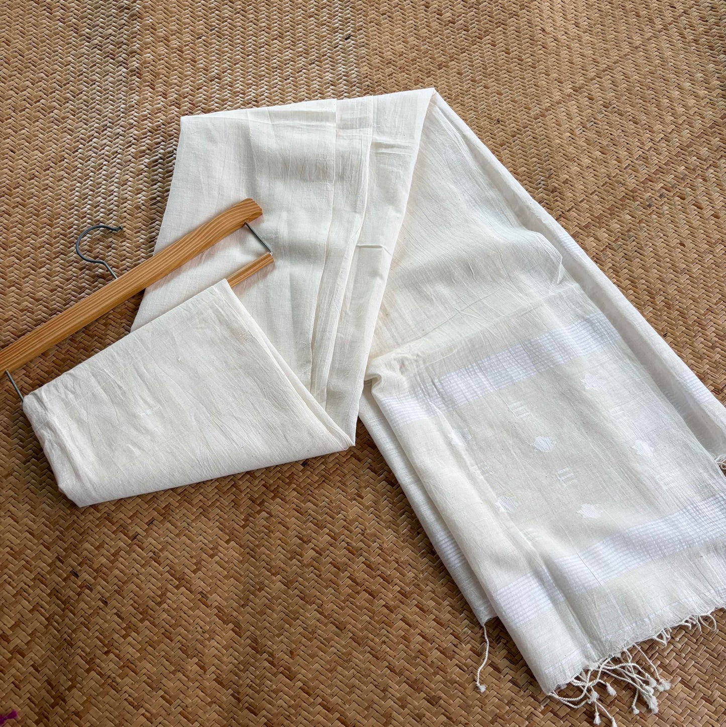 Off white, Jamdani Cotton Handloom Dupatta