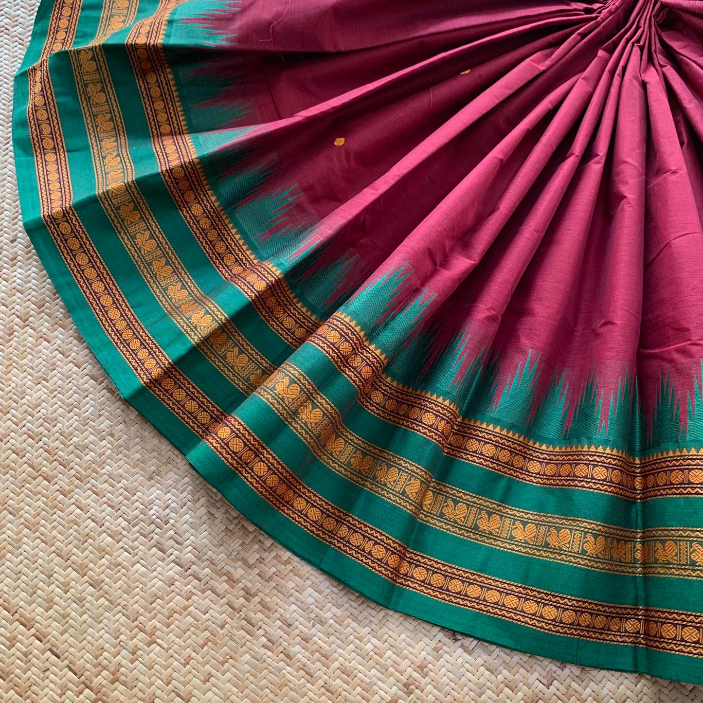 Maroon Saree With Thread Border, Chettinadu Cotton Saree